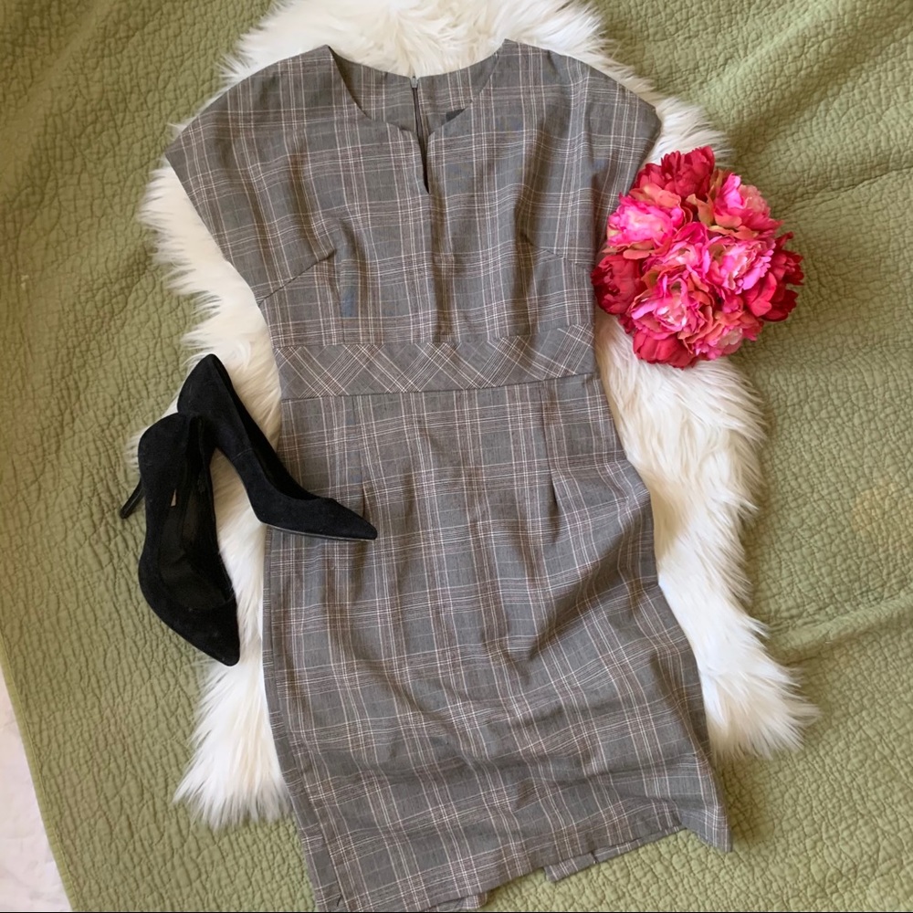 Plaid Austin boutique, Wish, sheath dress